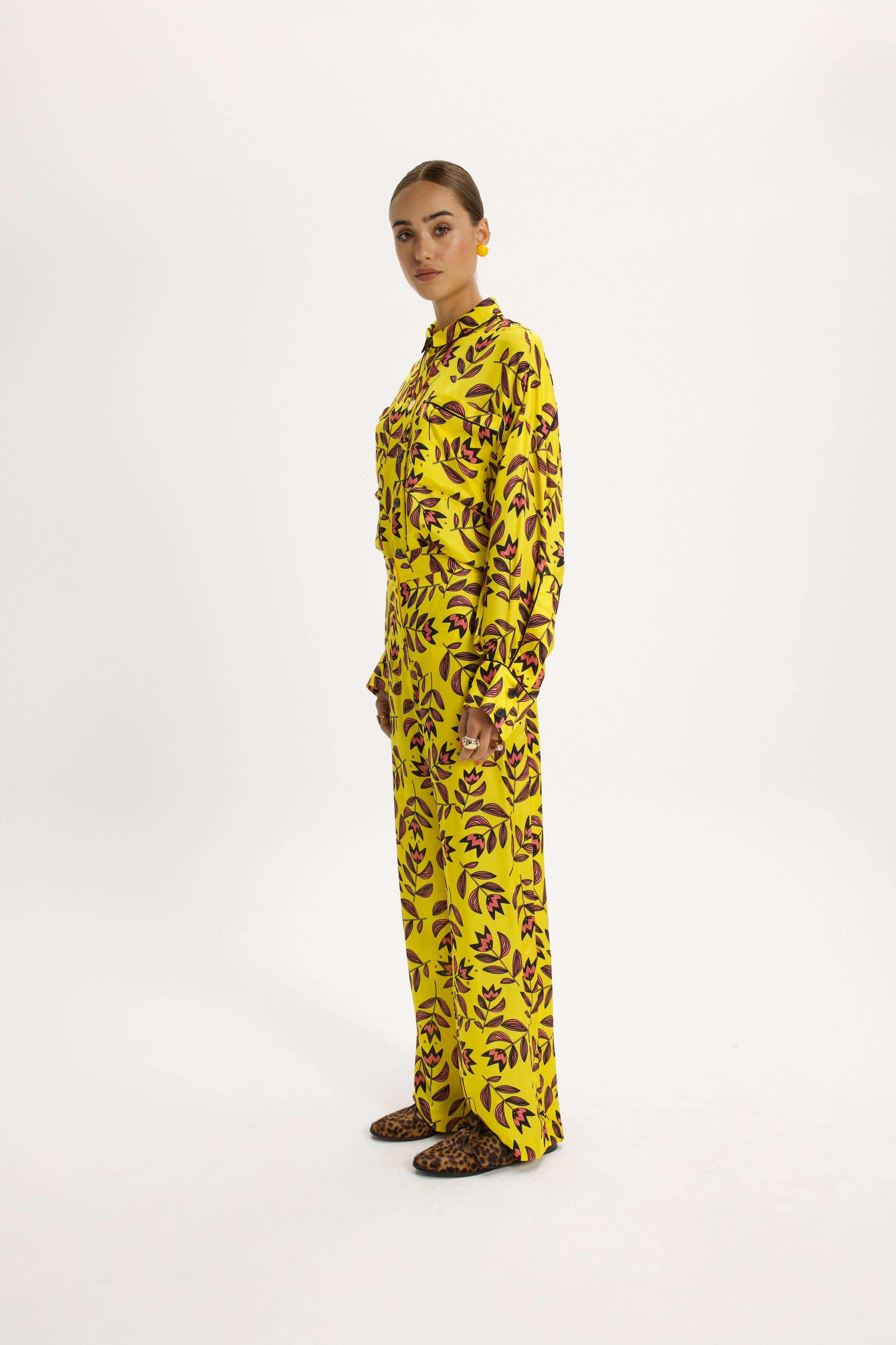 Astree Shirt in Moderns Flowers Print