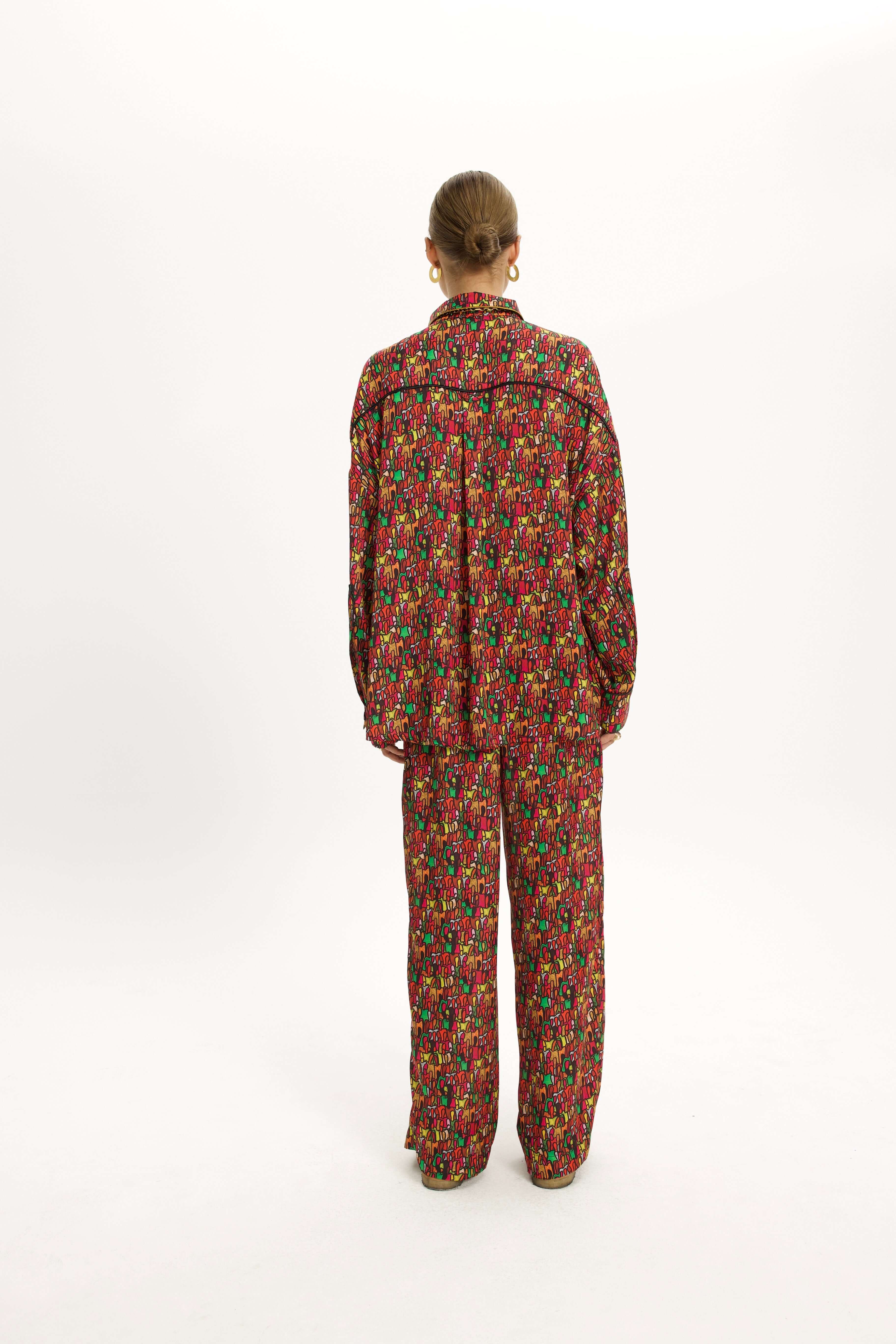 Astree Shirt in Crowd Print