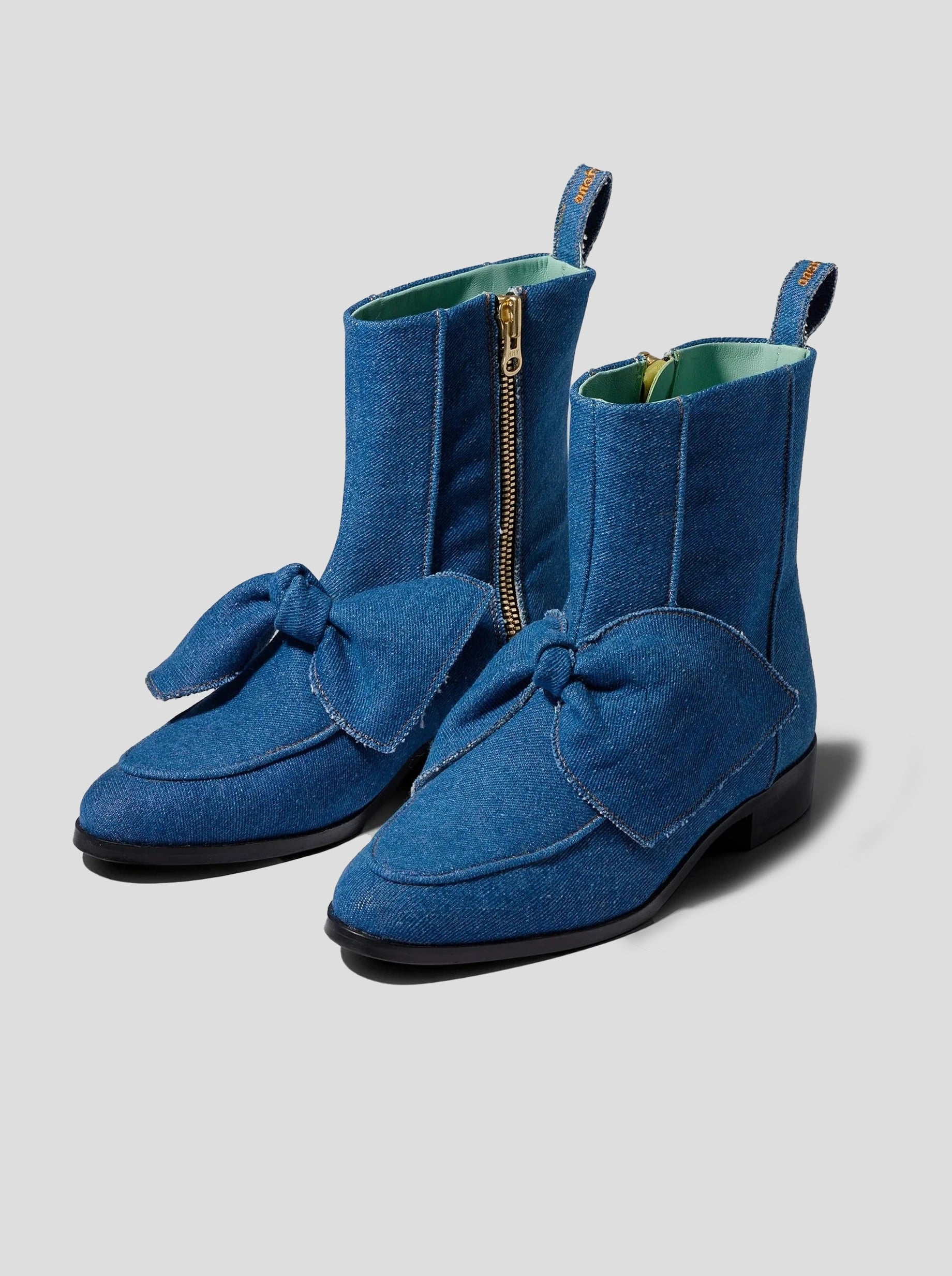 BB boots in blue denim