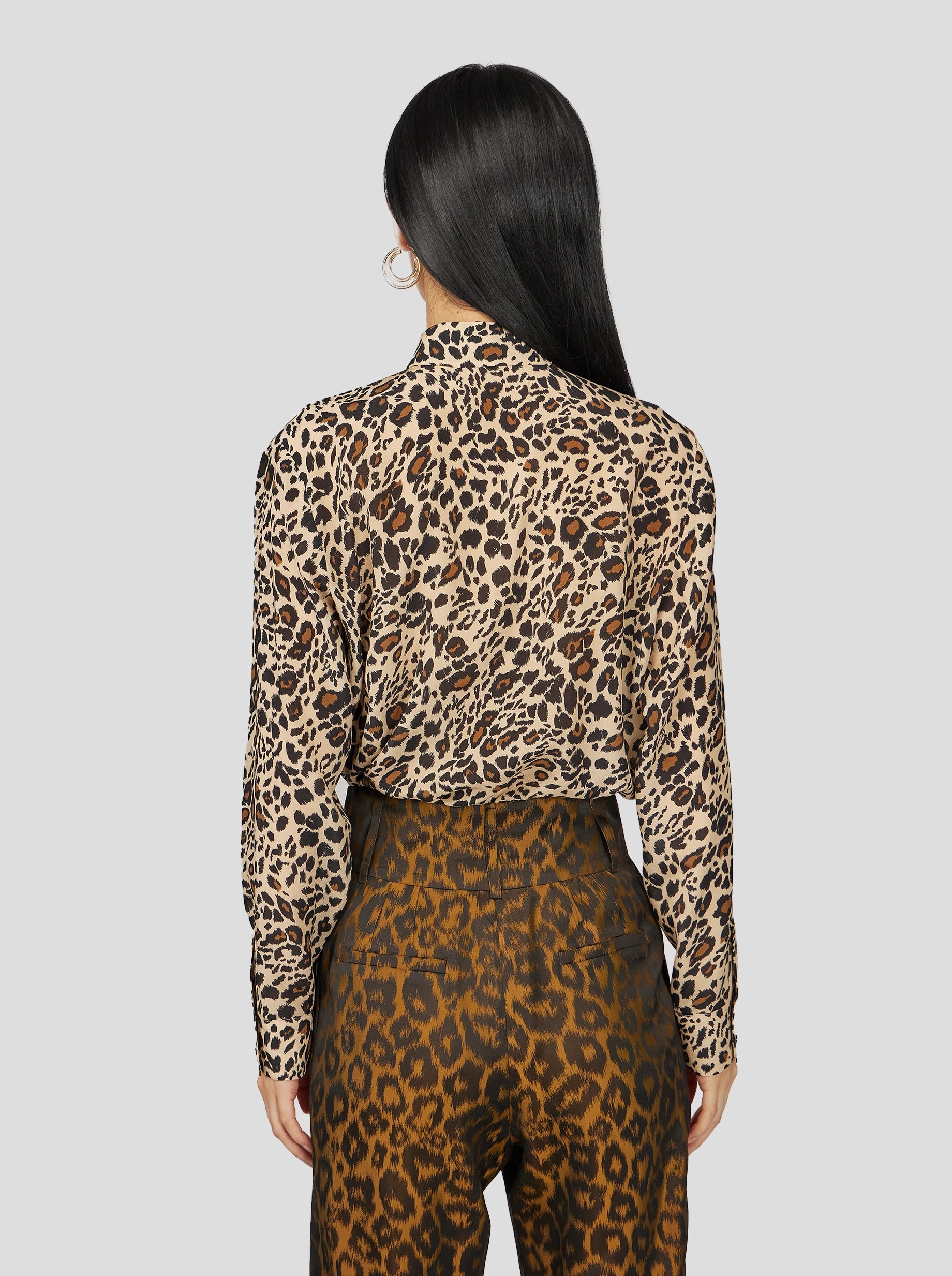 DORI SHIRT IN SILKY LEOPARD PRINT