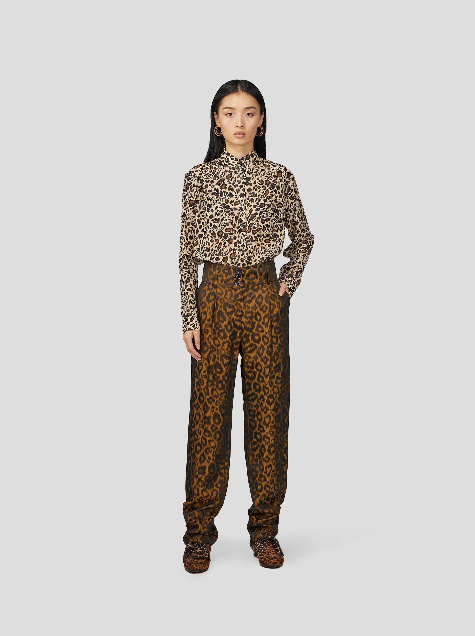 DORI SHIRT IN SILKY LEOPARD PRINT