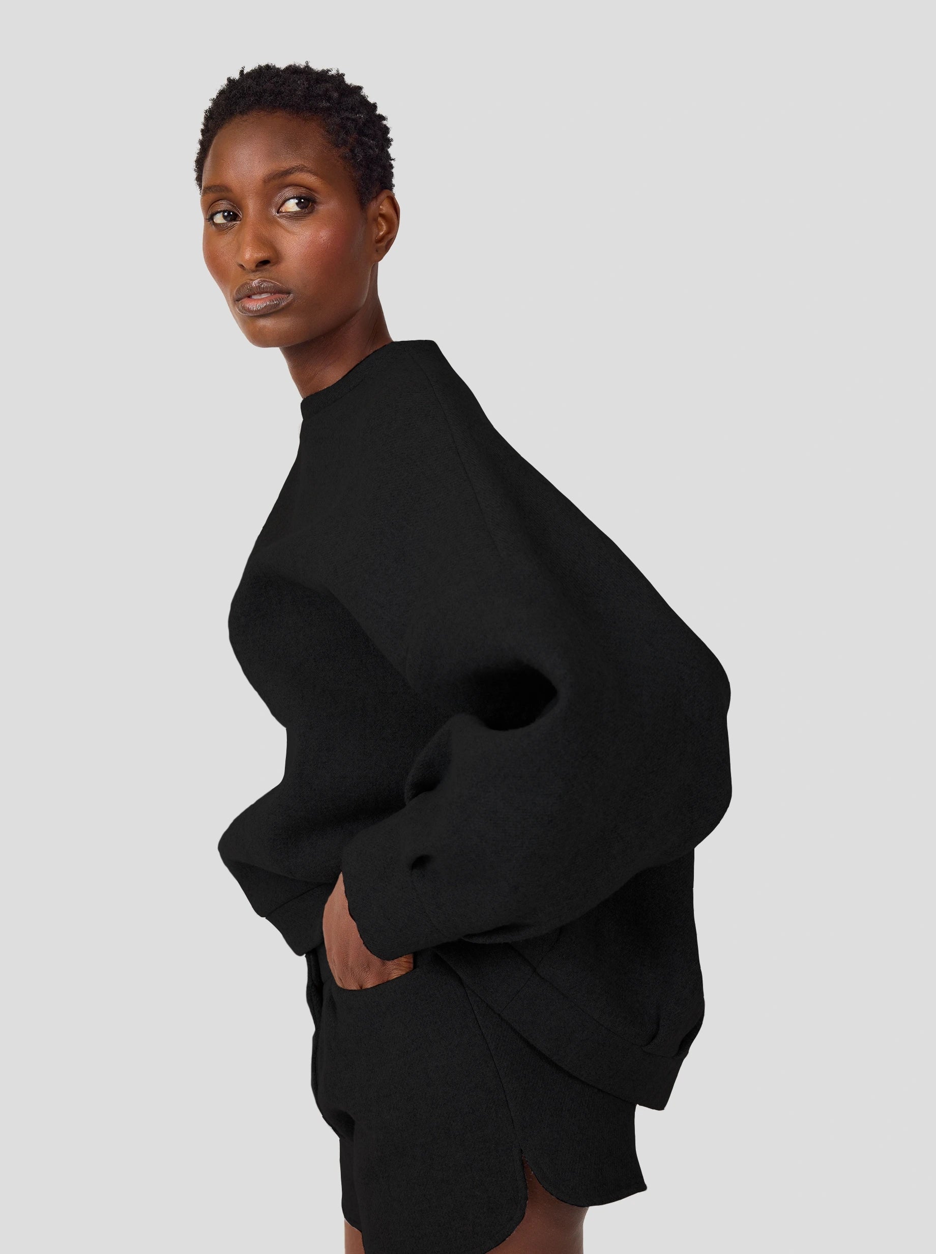 Harlem Jumper in Black Woolen Cashmere