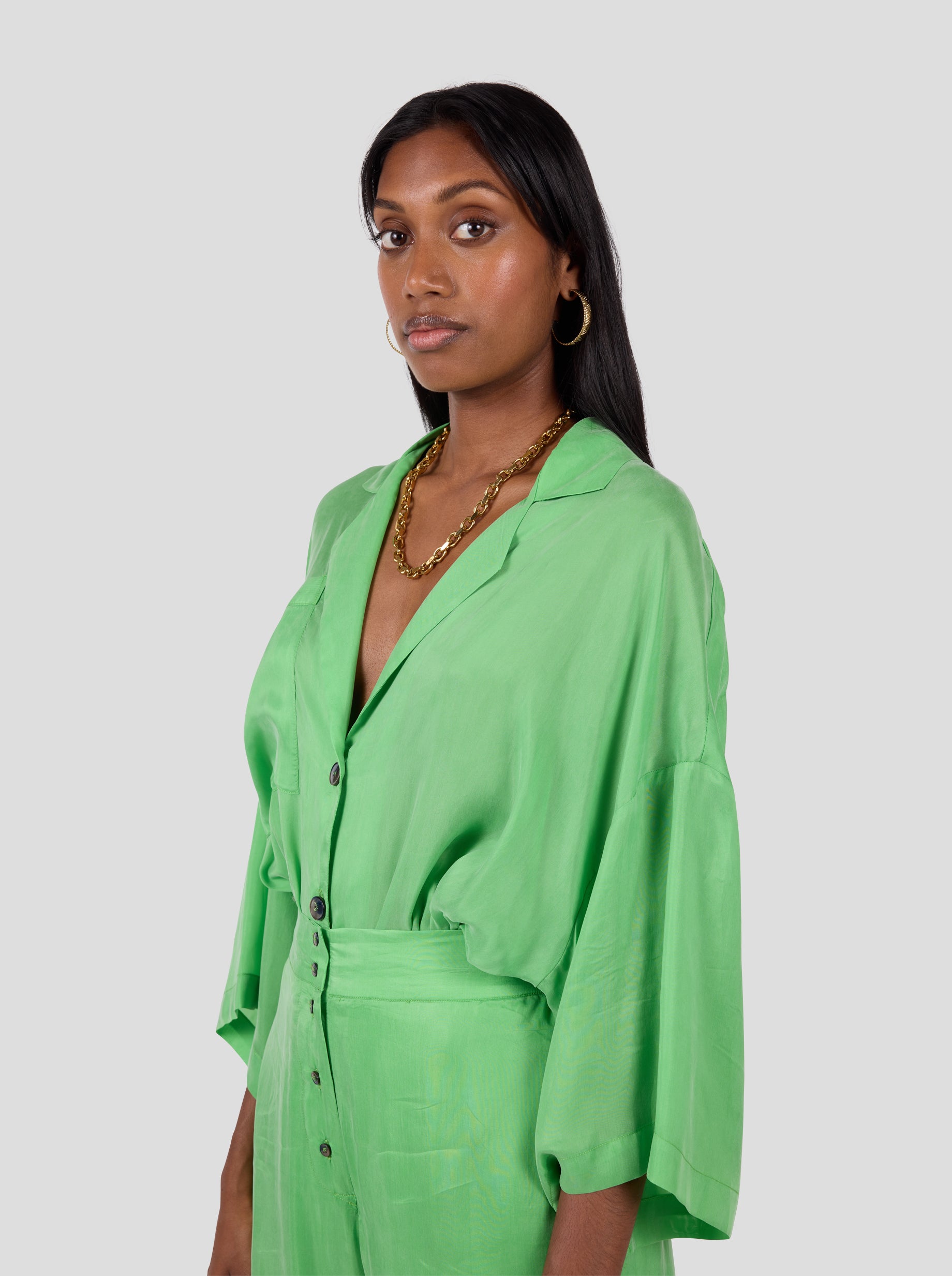 Eilish Shirt in Green Kelly Cupro