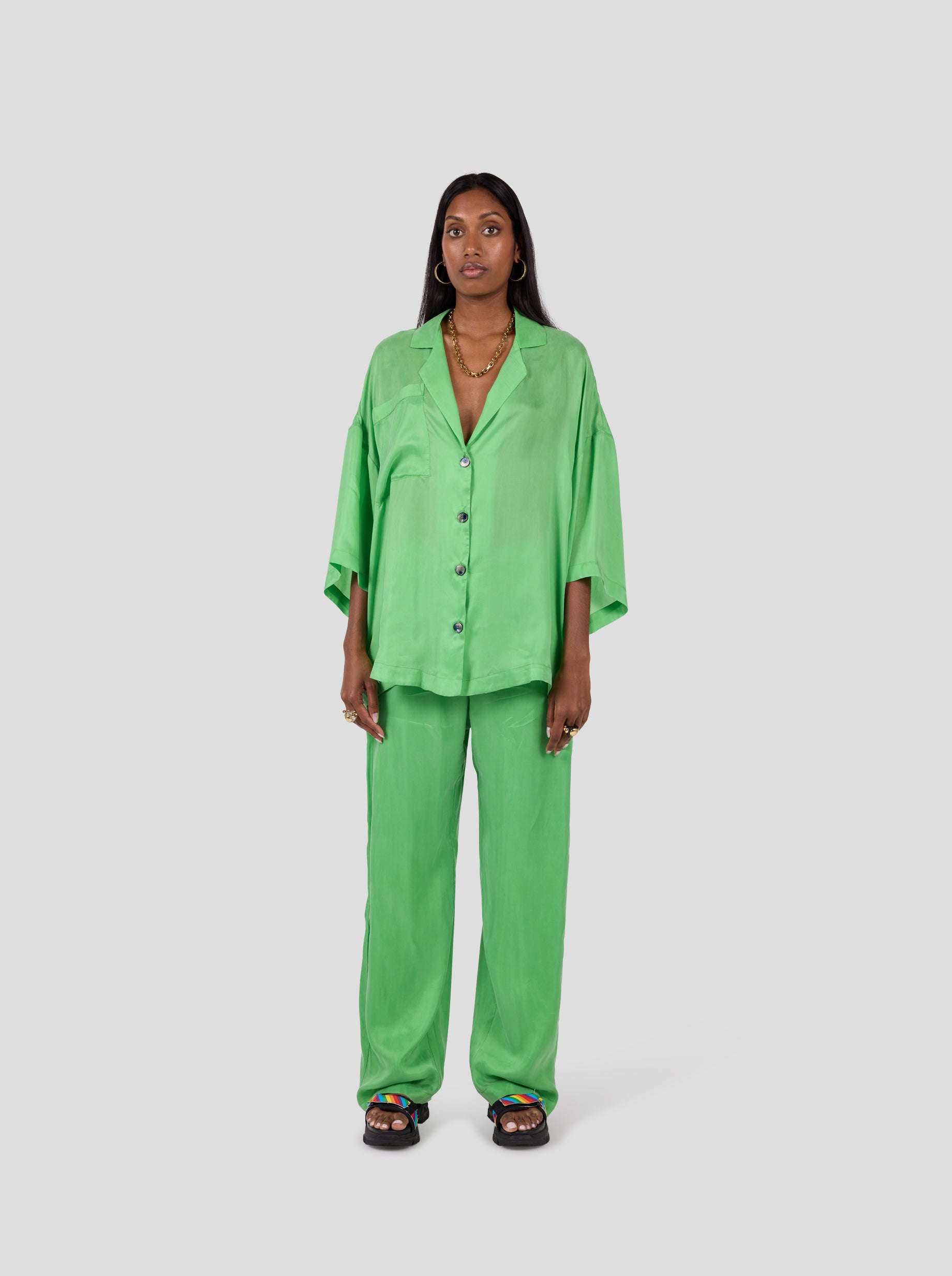 Eilish Shirt in Green Kelly Cupro