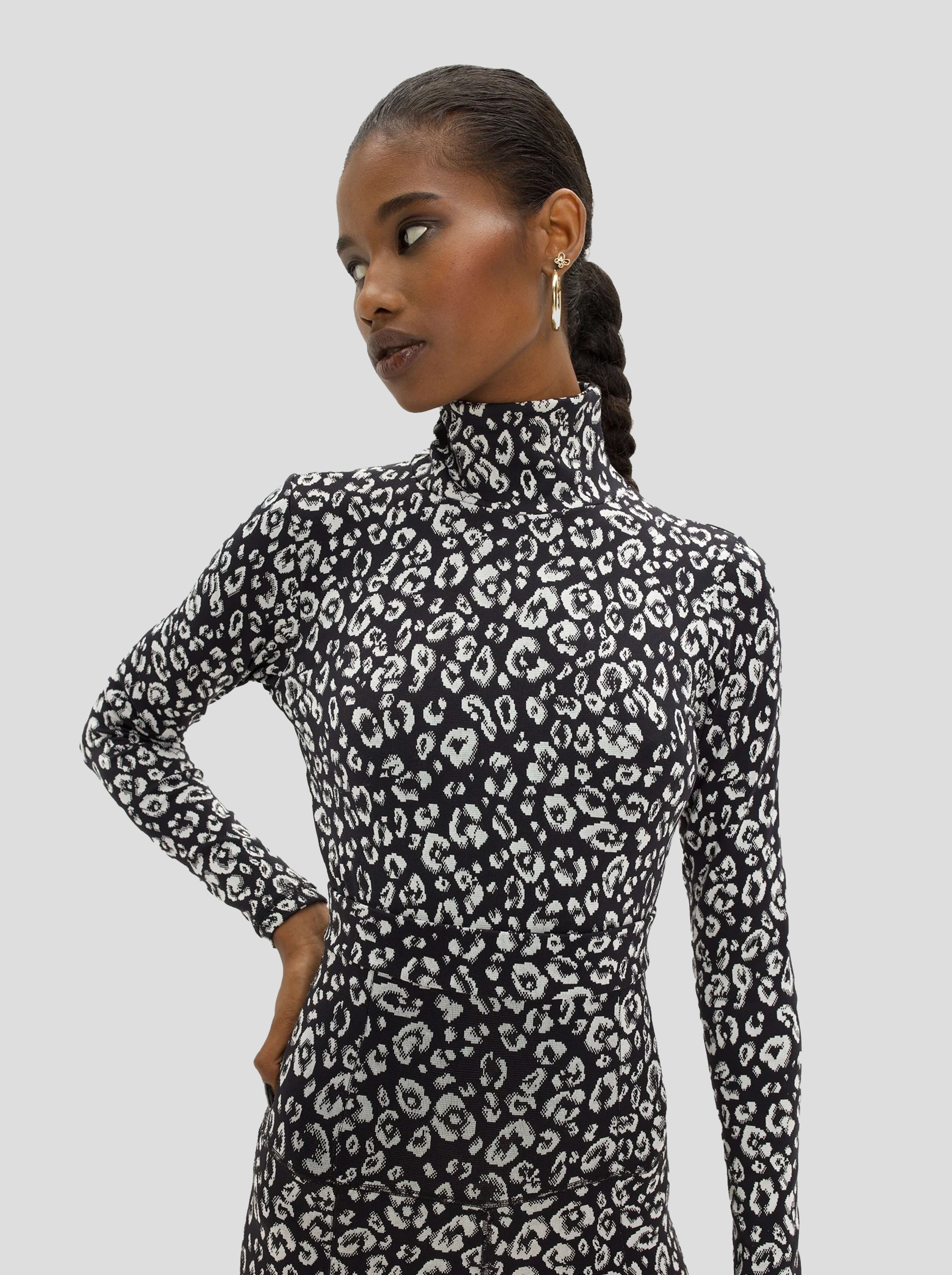Socco undershirt in black & white Leopard jersey