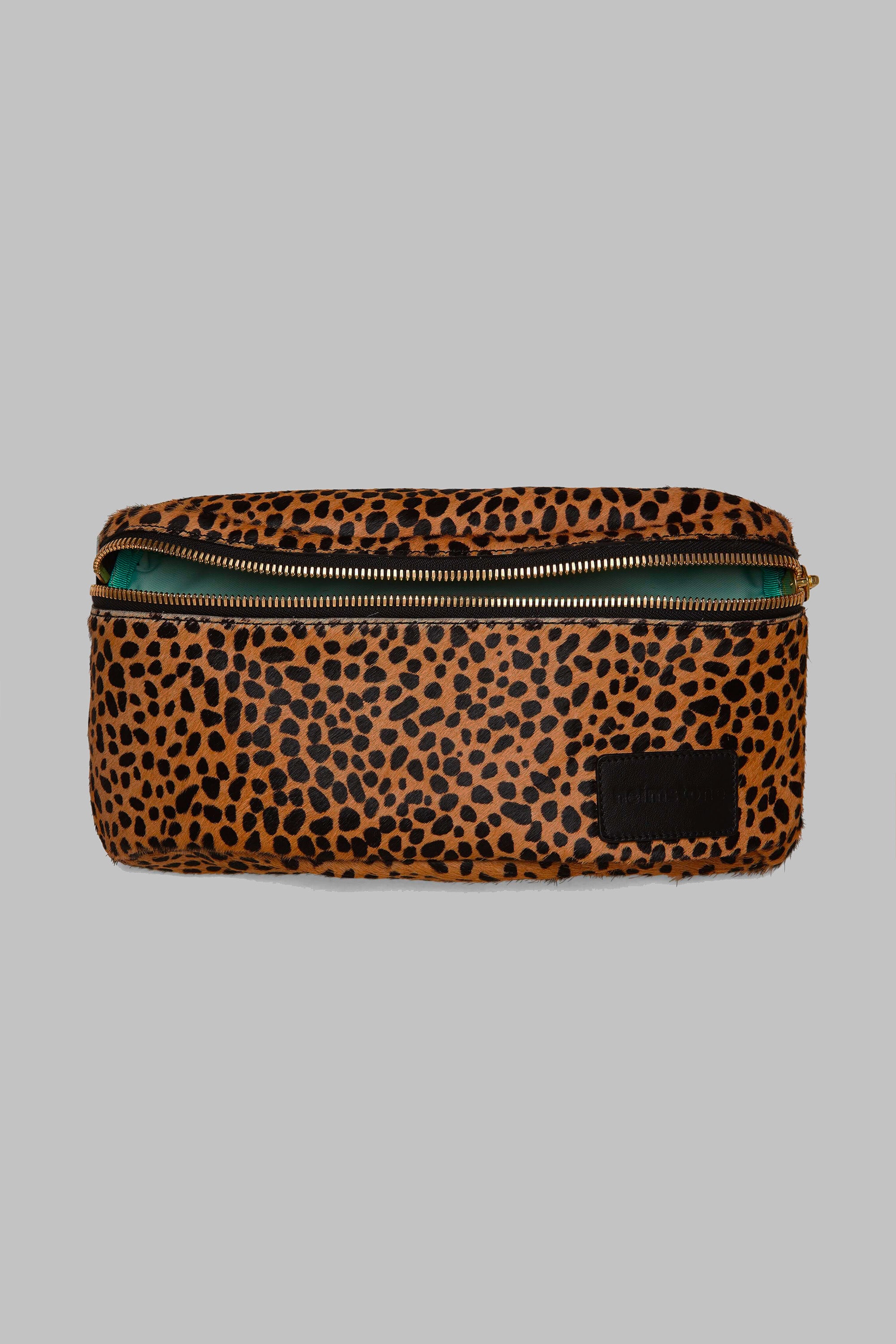 Fanny pack in cheetah printed leather