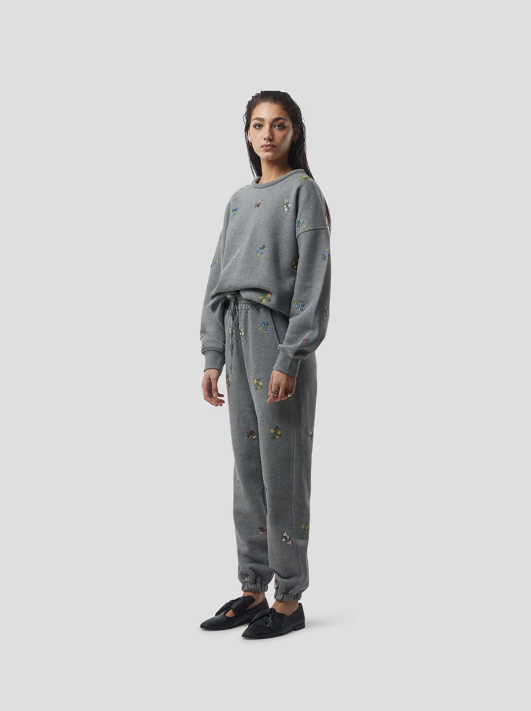 Harlem jumper in grey beaded embroidered fleece