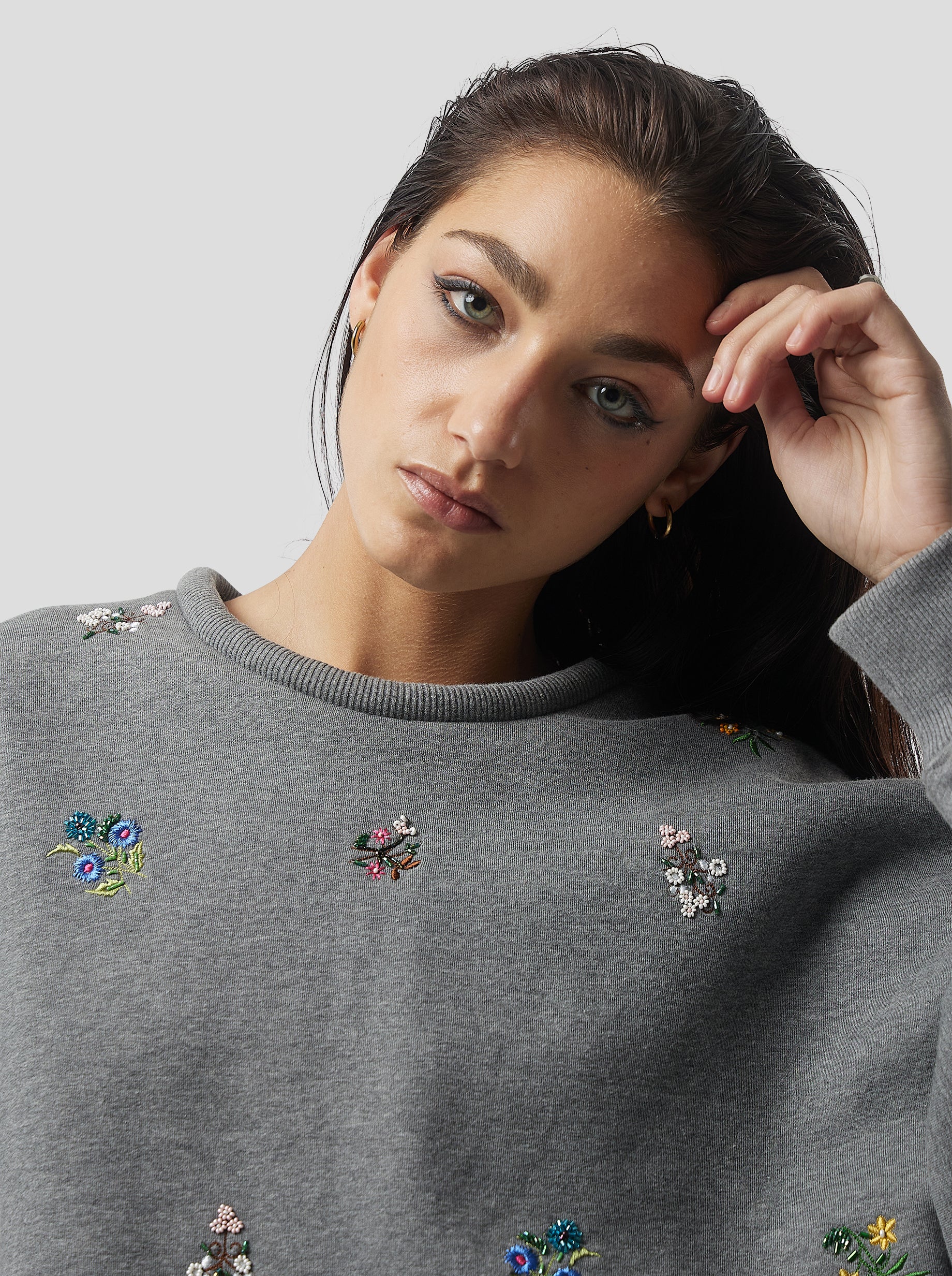 Harlem jumper in grey beaded embroidered fleece