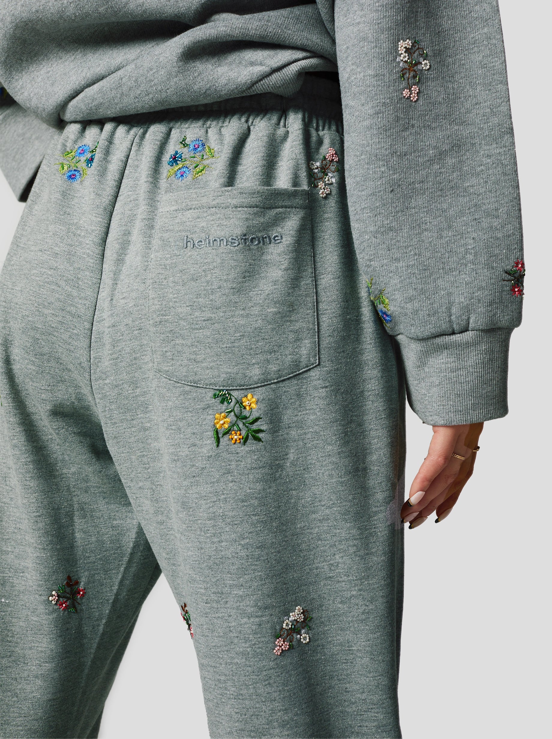 Kiara pants in grey beaded embroideried fleece