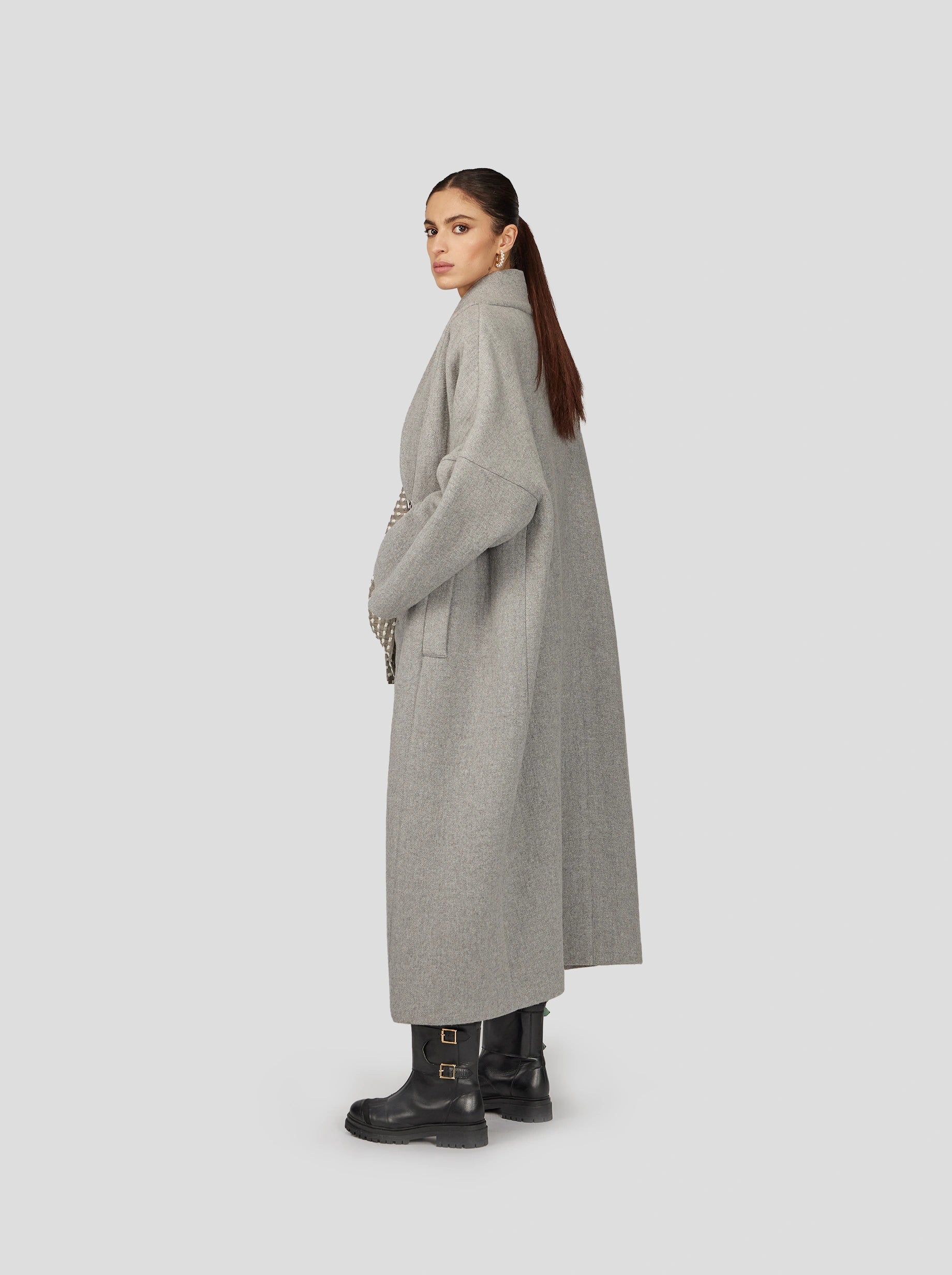 Eren Coat in Lead Woolen Cashmere