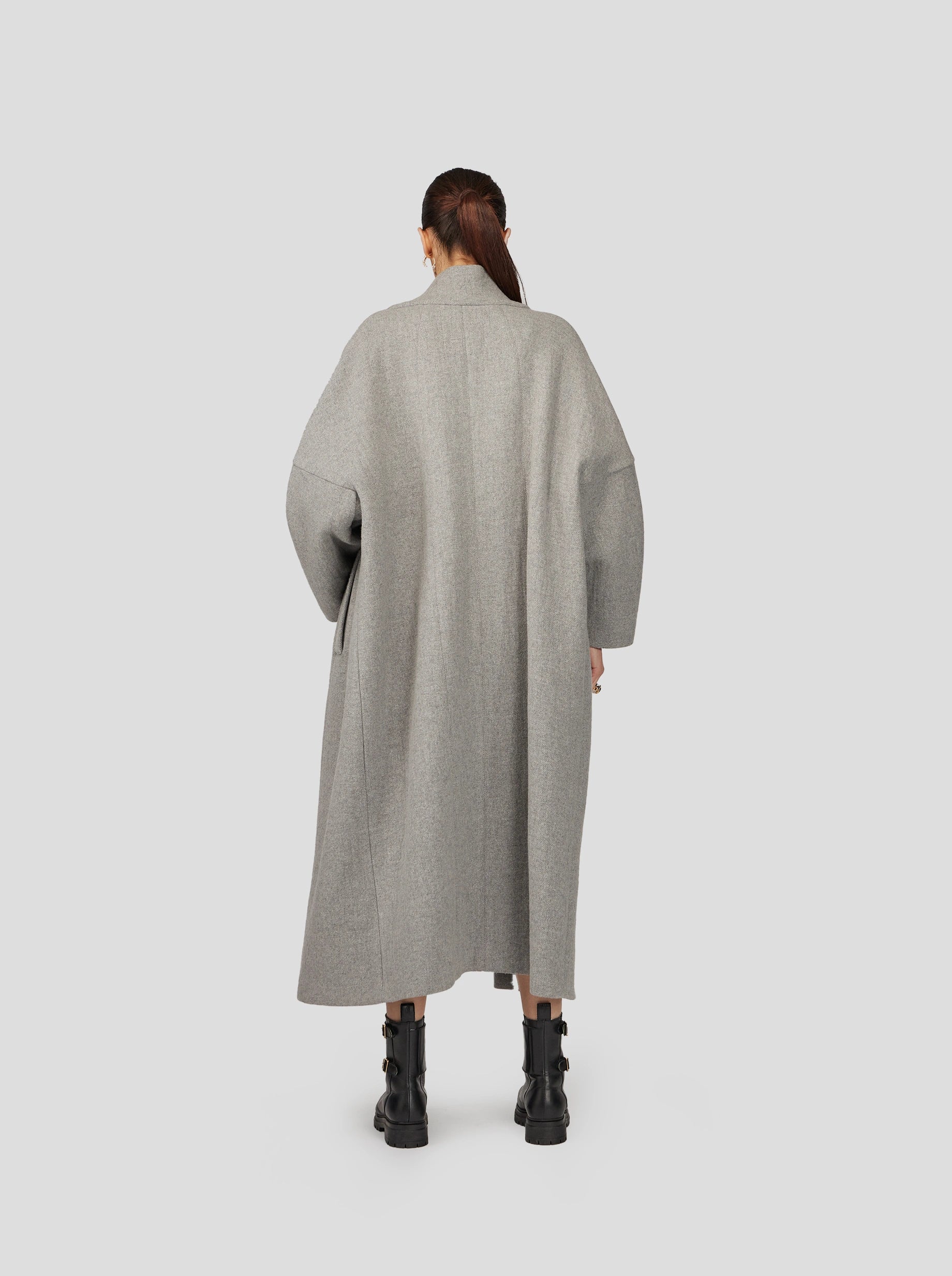 Eren Coat in Lead Woolen Cashmere