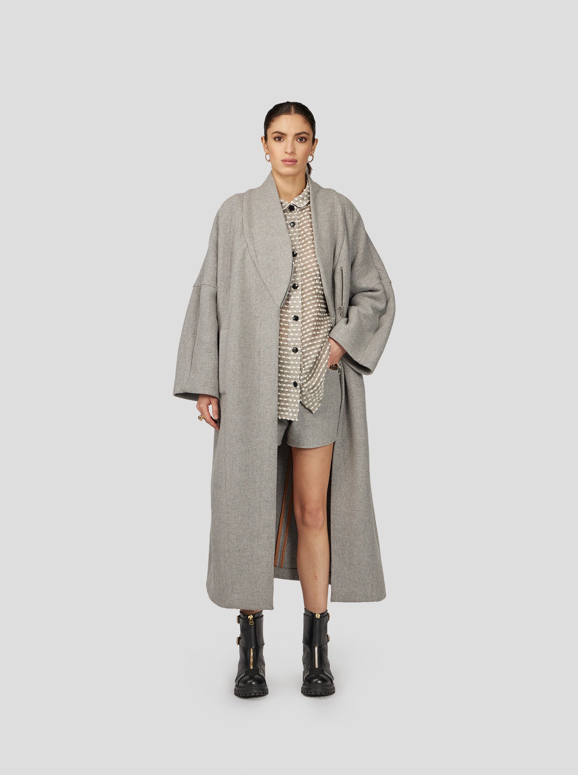 Eren Coat in Lead Woolen Cashmere