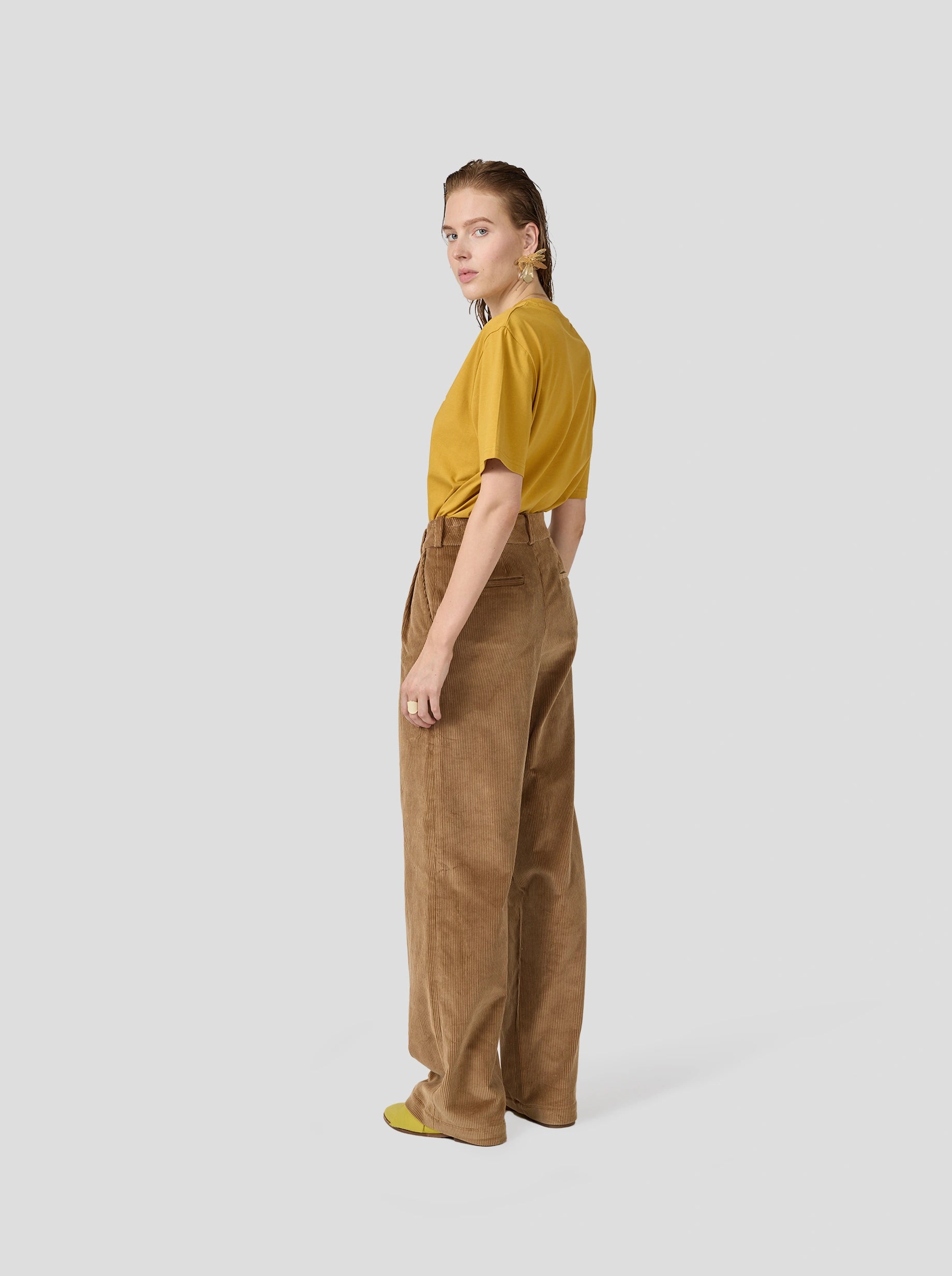 Moor Pants in Shiny Caramel Corduroy