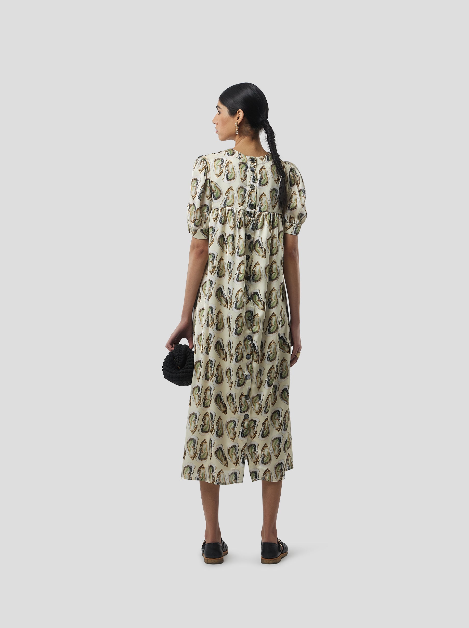 Gaya dress in Lustruous Oyster print