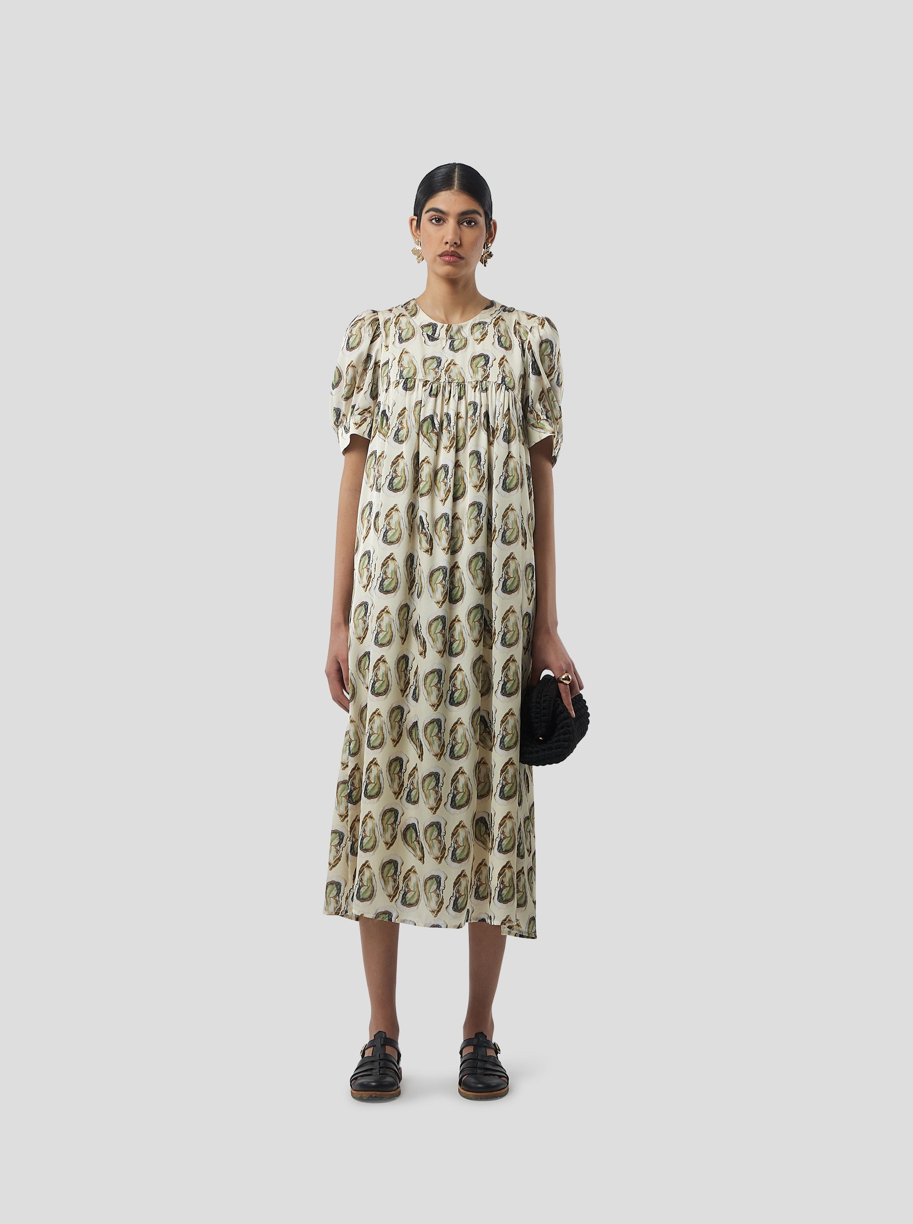Gaya dress in Lustruous Oyster print