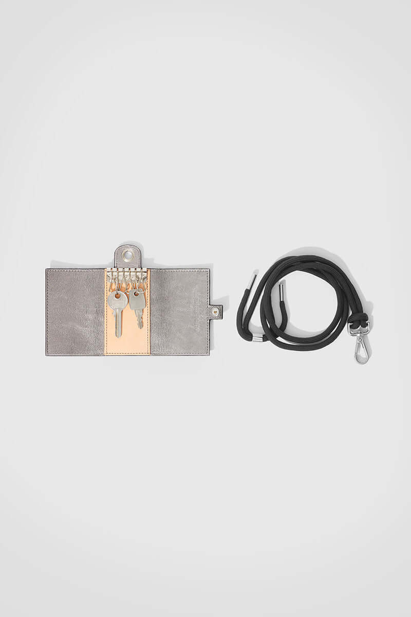 The Minis - 6 key holder in grey Cheetah printed leather