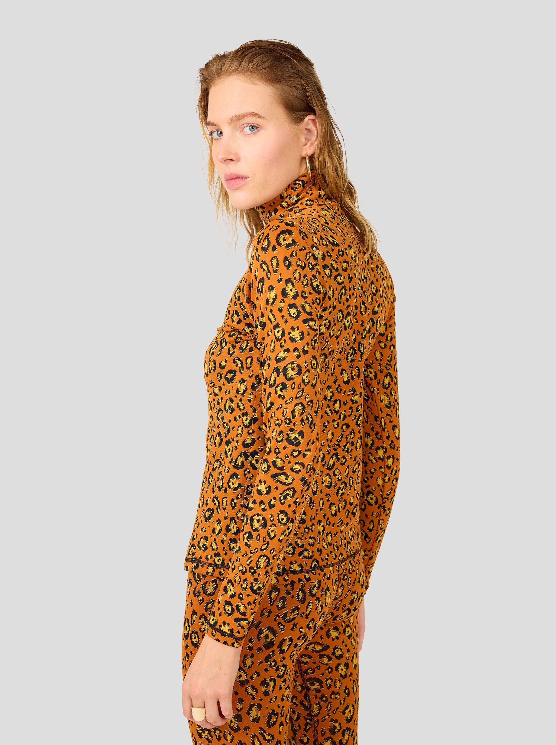 Socco undershirt in ochre Leopard jersey