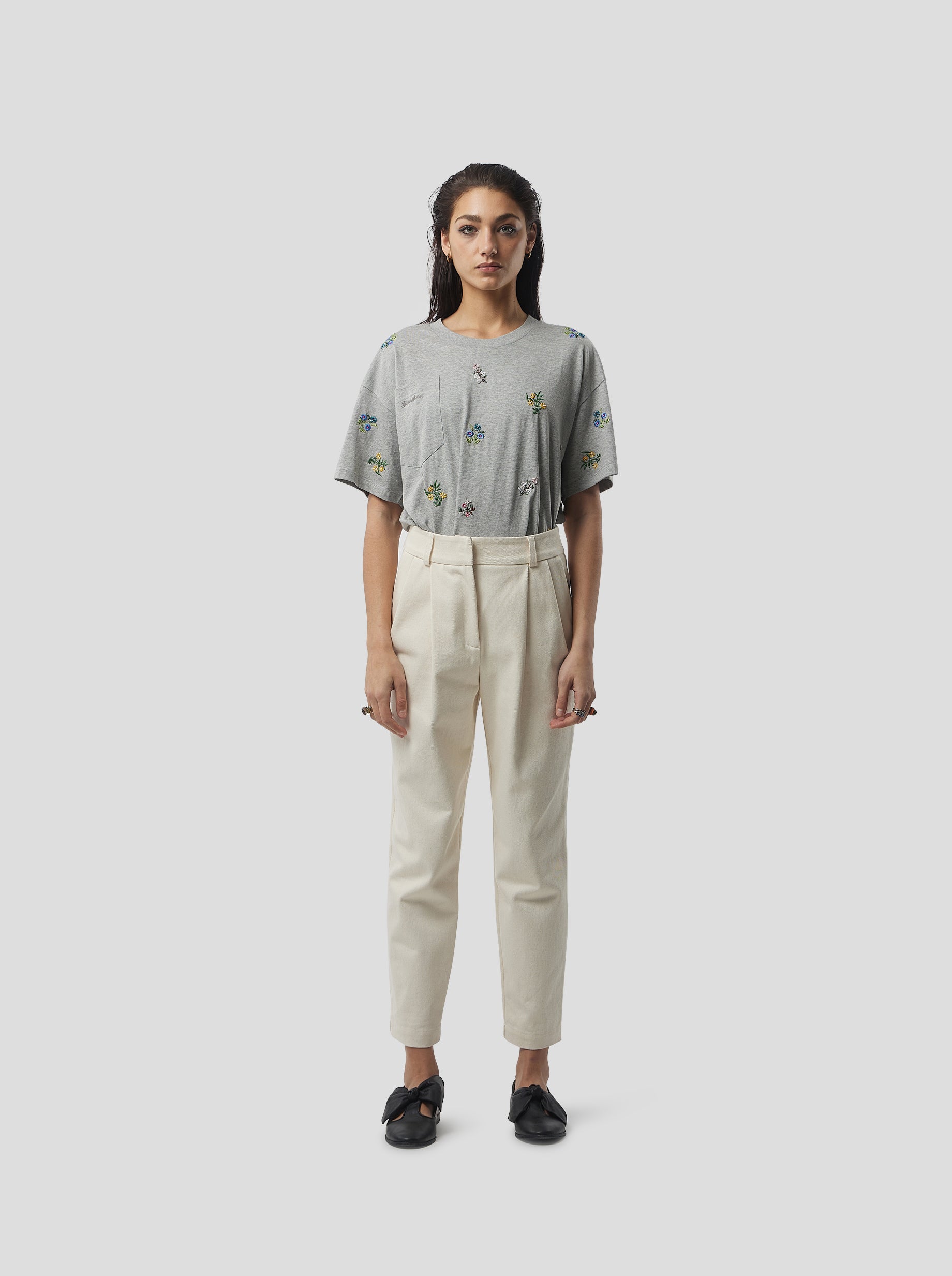 ATLAS EMBROIDERED T-SHIRT IN GREY COTTON