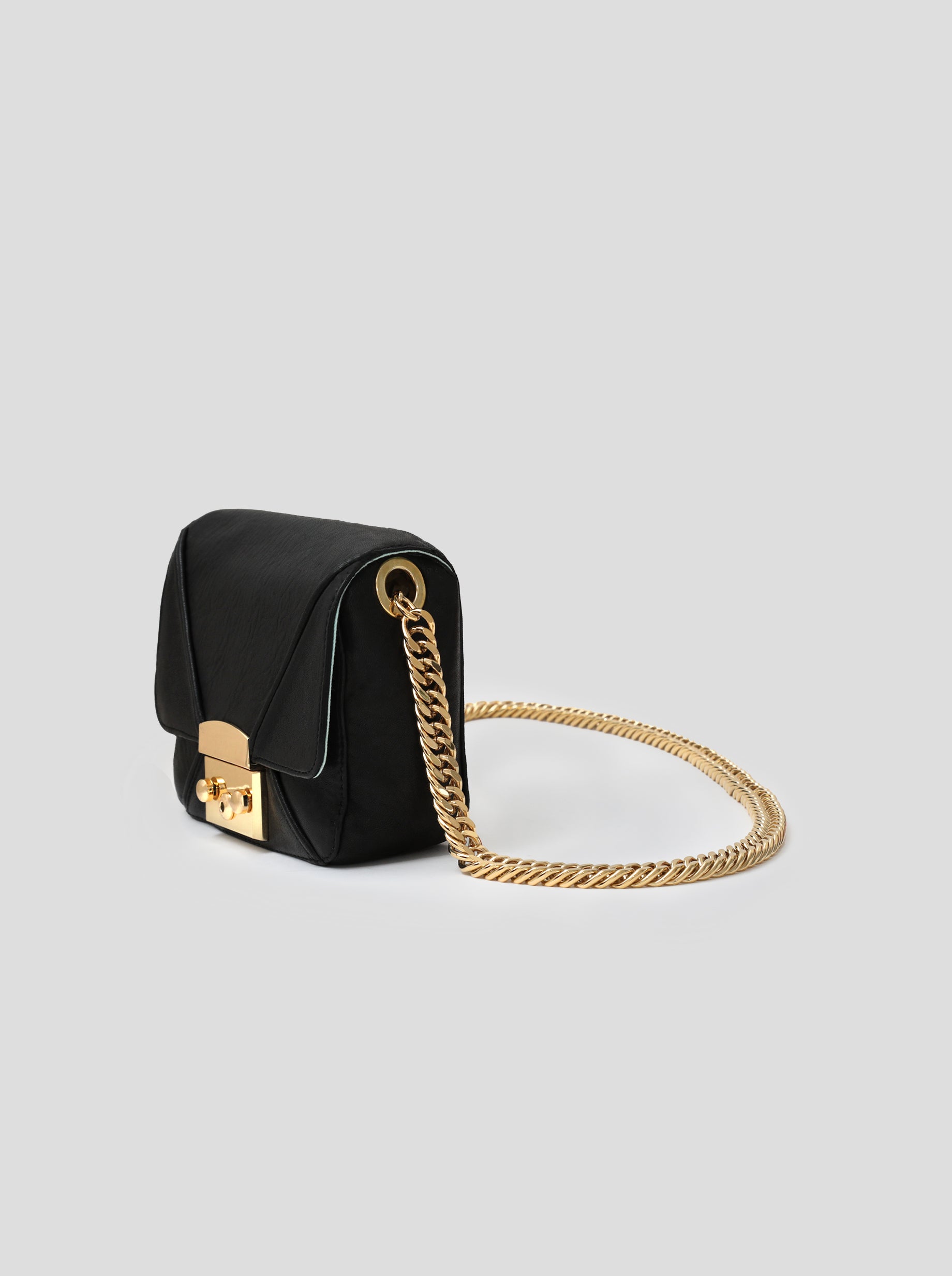 Vivian Handbag in Black Leather