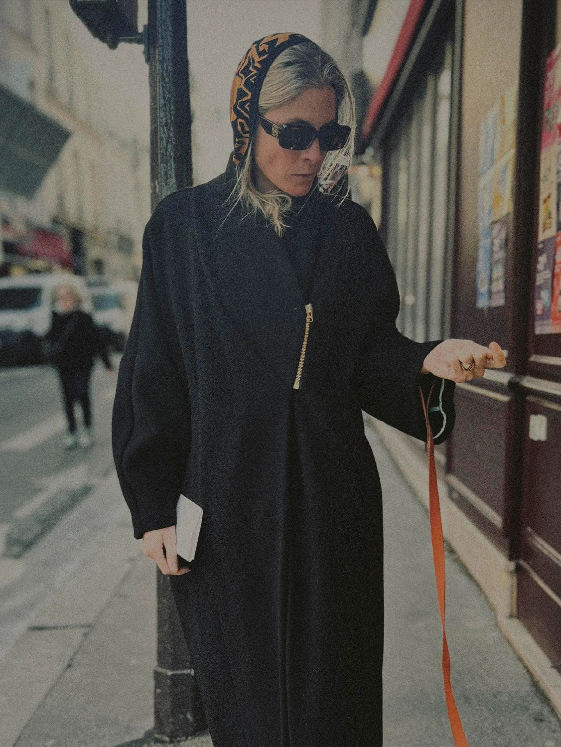 Alt Image