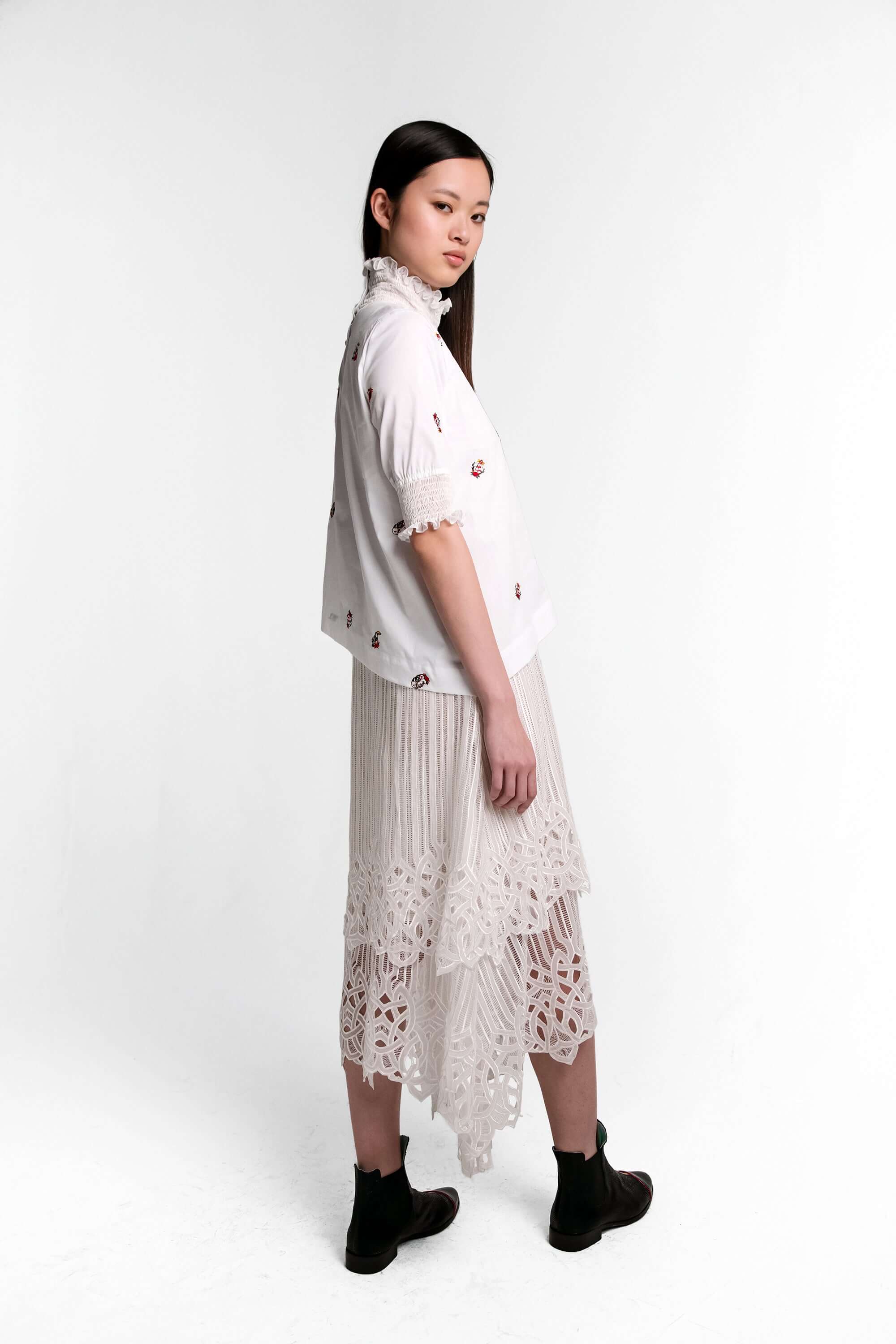 Dries dress in pirate embroideries