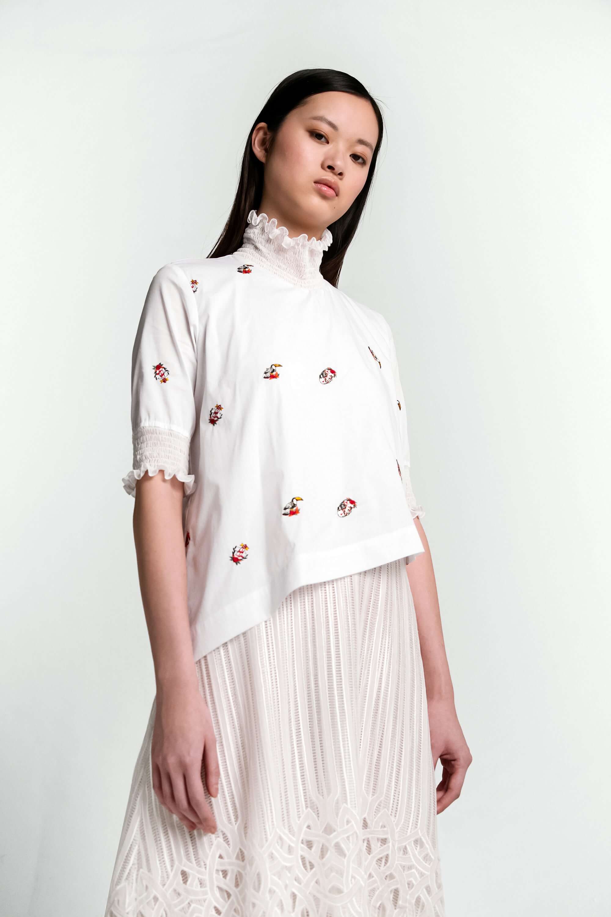 Dries dress in pirate embroideries