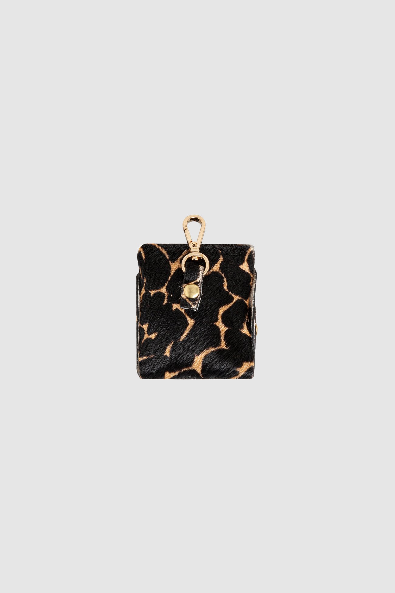 The Minis - Airpods case in Giraffe printed leather