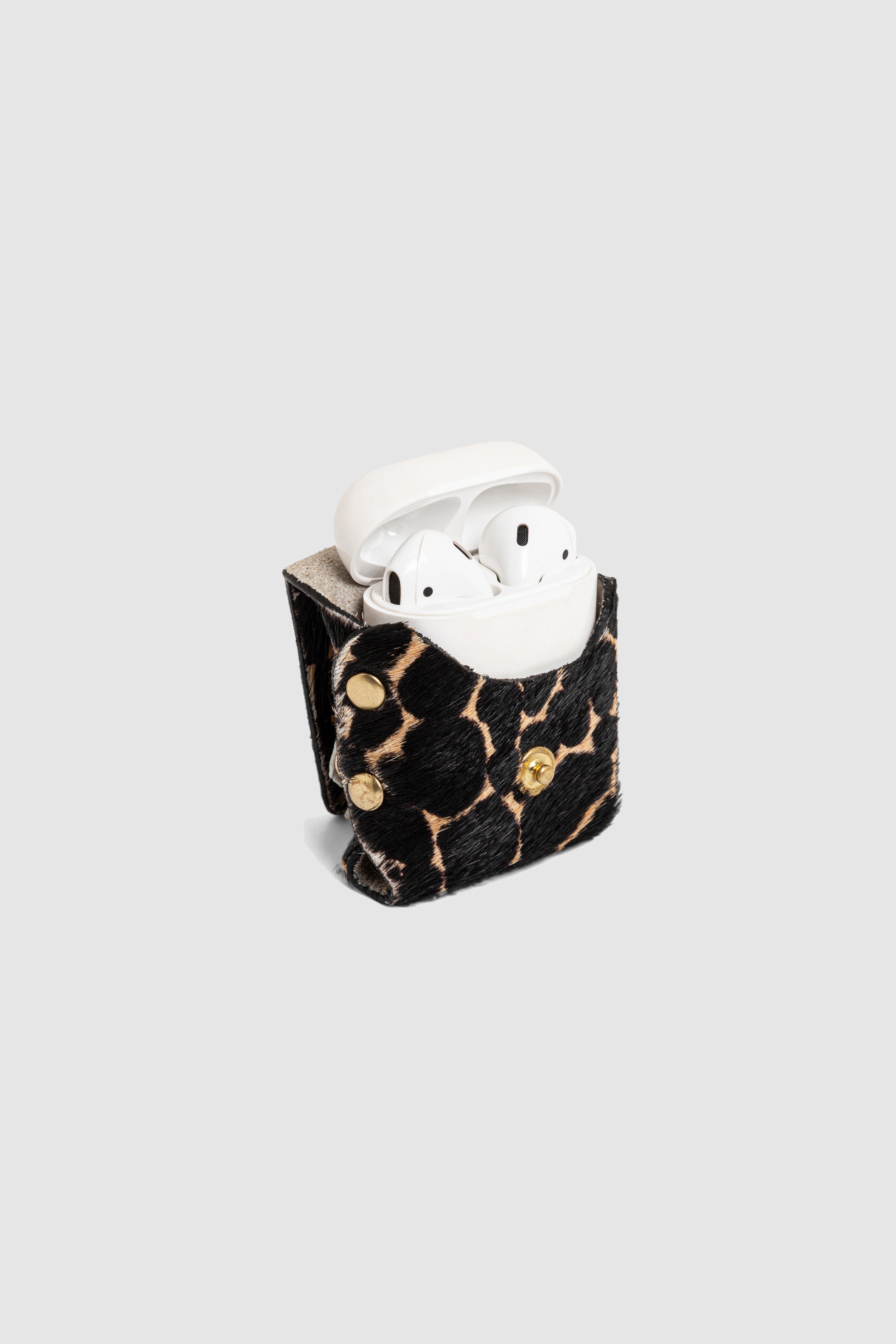 The Minis - Airpods case in Giraffe printed leather